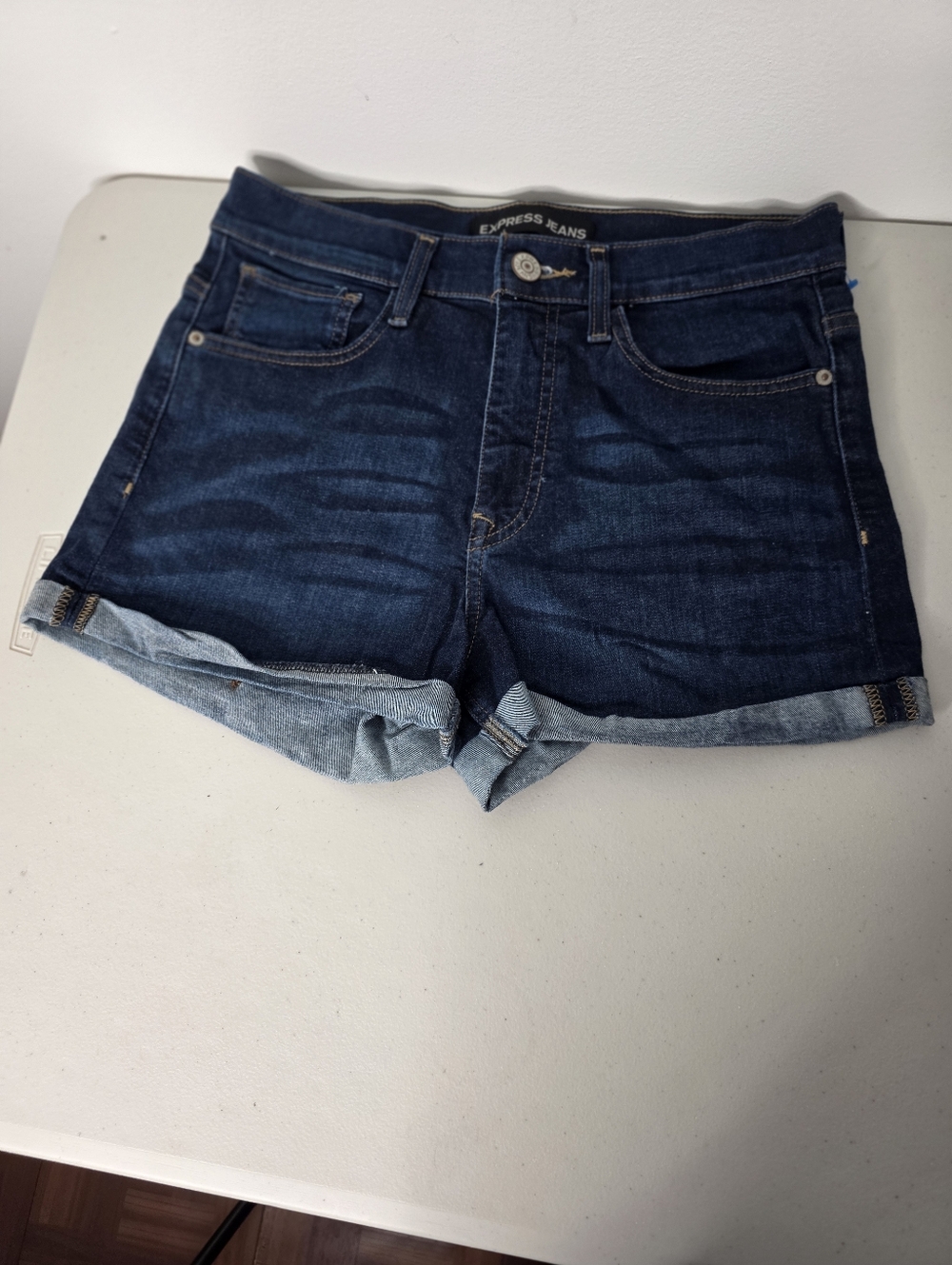 Express Dark Indigo Cuffed Women's Jean Shorts Size US/8
